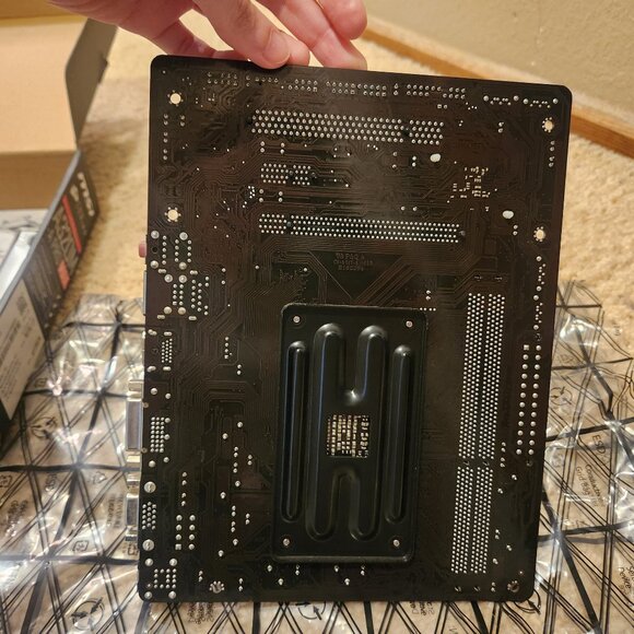 MSI A320M-A Pro Max DDR4 AMD AM4 Motherboard & Athlon X4 CPU & Corsair 16GB RAM - Picture 9 of 16